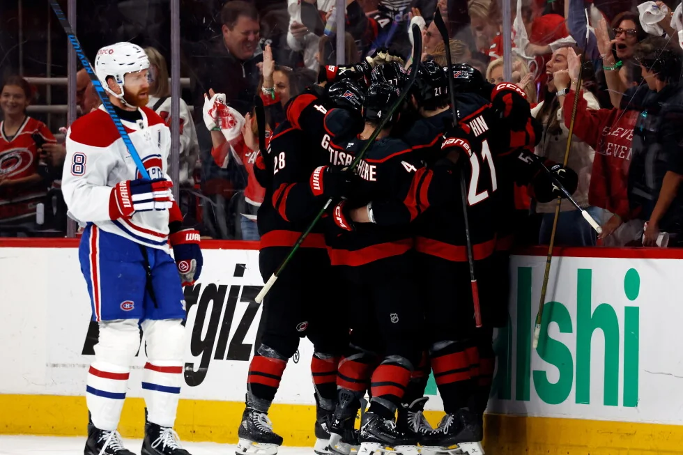 Los huracanes ganan a los Canadiens 6-1 en la final del Este y van a la final de la Copa Stanley