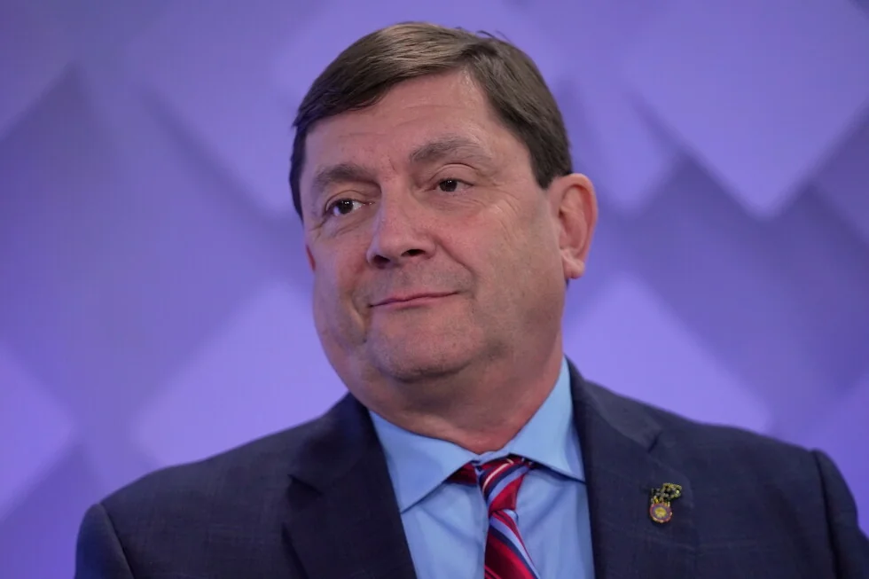 Troy Jackson quiere ser el candidato de los demócratas para el Senado en Maine.