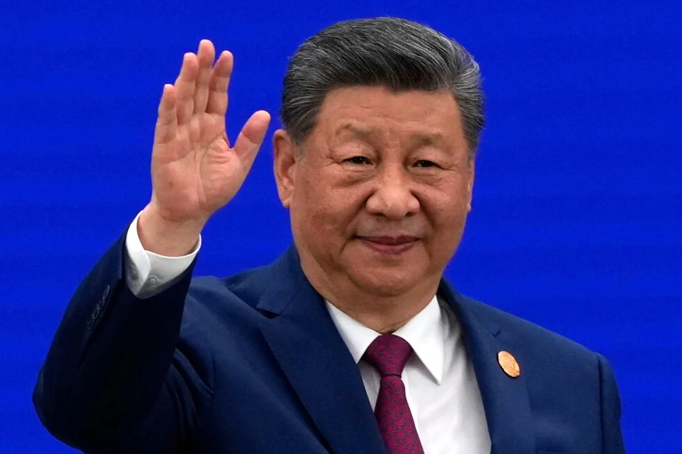 Xi dice que el mundo debe trabajar junto en IA, EE. UU. deja de compartir tecnología.