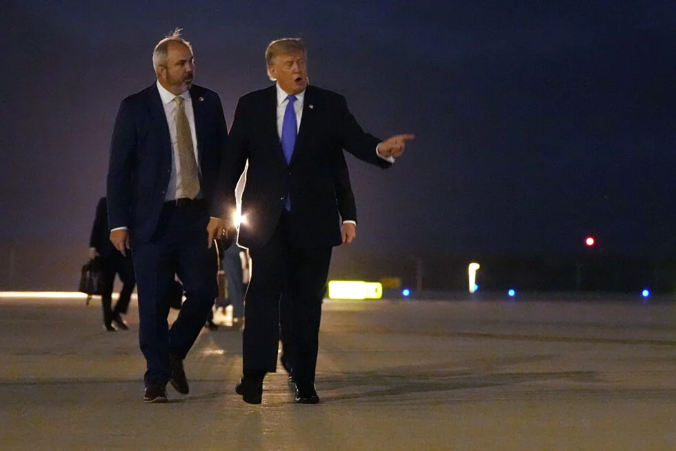 Trump dice que el acuerdo para abrir el estrecho de Ormuz puede llegar el miércoles.