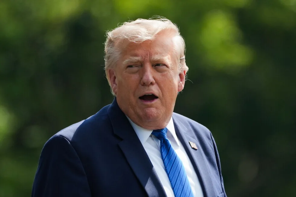 El banco dice que las cuentas de Trump se cerraron en 2021.