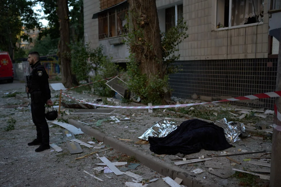 Los misiles rusos golpearon la capital de Ucrania. 12 personas están muertas. 33 personas están heridas.