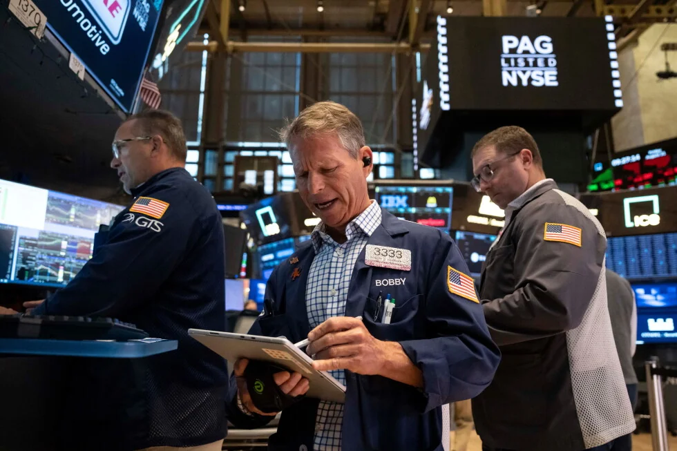 Las acciones de tecnología lideran Wall Street después de que la IA hace gran crecimiento para Nvidia, Salesforce y otros.