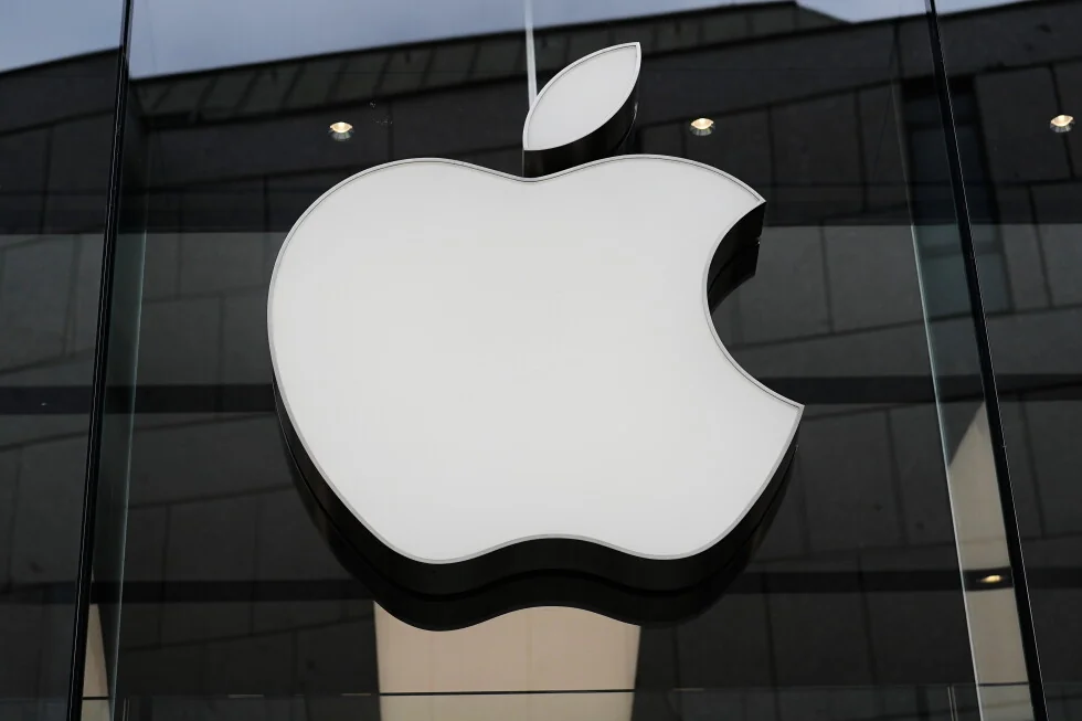 El jefe del interior dice que Trump pidió a Apple llamar al lago Ontario "Lago América" en sus mapas.