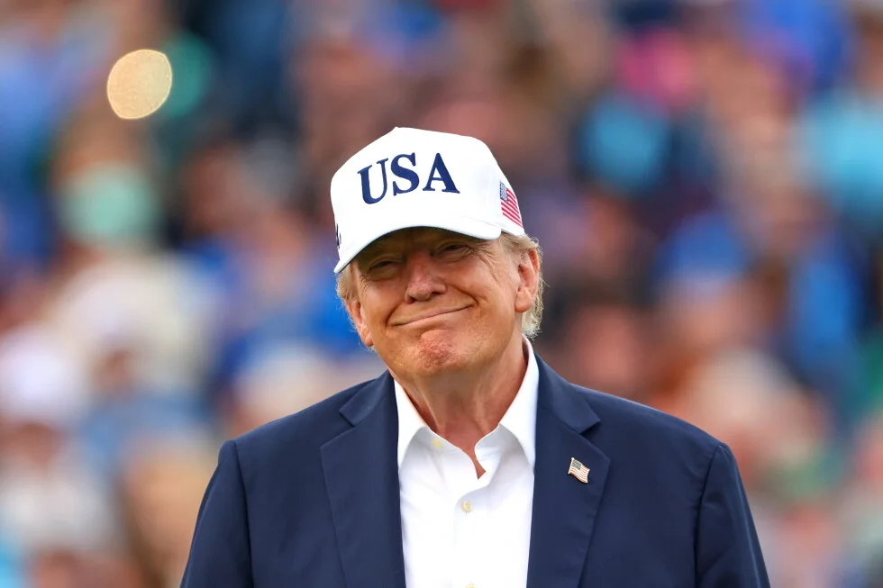 Trump dice que la IA es importante y no quiere que China gane.