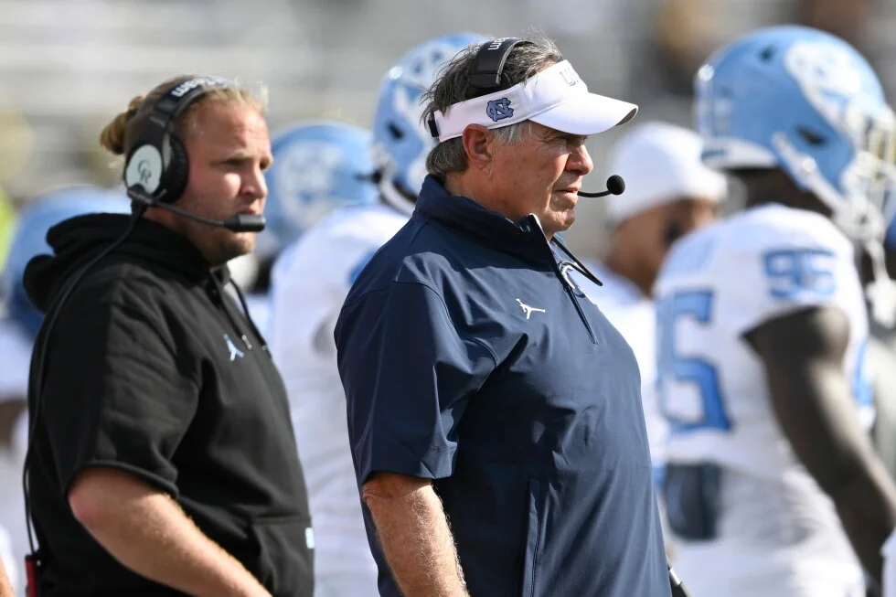 Steve Belichick deja el equipo de fútbol de UNC