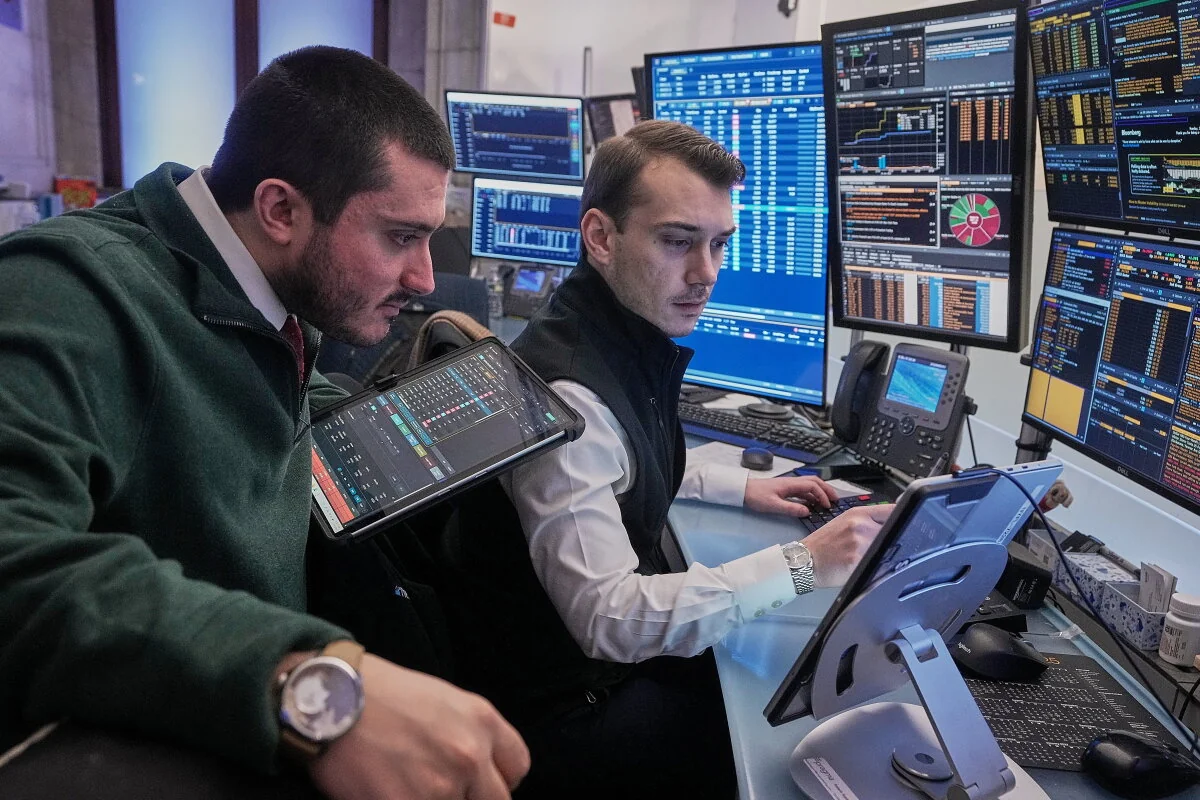 Las acciones de Alphabet bajan mucho, y el mercado de EE. UU. cae